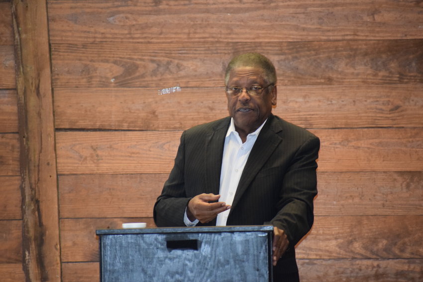 Mississippi Central District Transportation Commissioner Willie Simmons addressed the more than a dozen local government and business leaders at the Depot. 